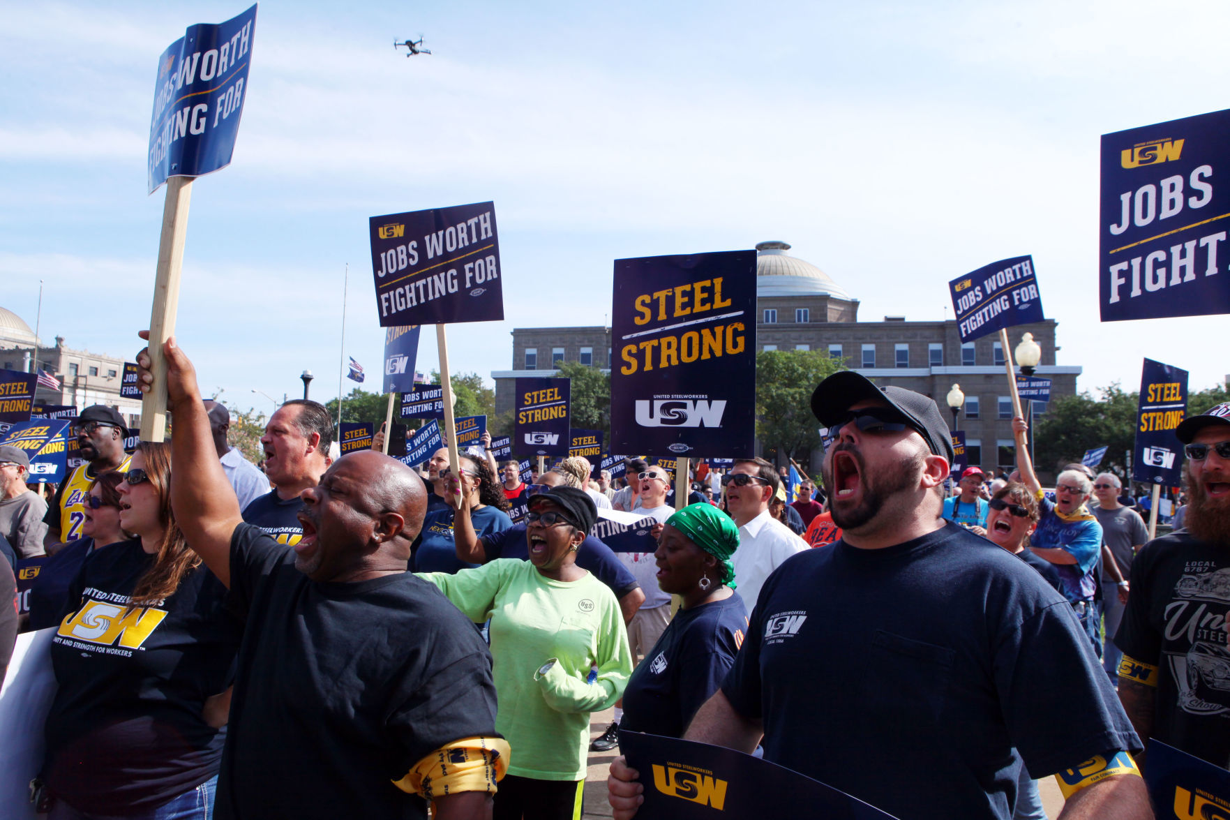 Steelworkers rally in Gary